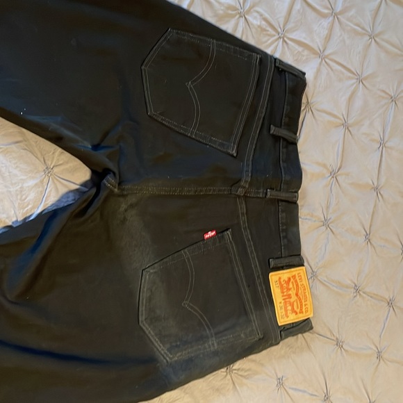 Levi Jeans - Picture 4 of 10